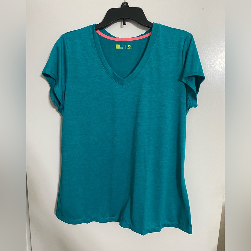 Excursion green XL v neck workout tshirt